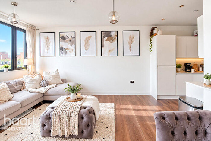 2 Bedroom Apartment For Sale In Knightrider Street, Maidstone, ME15