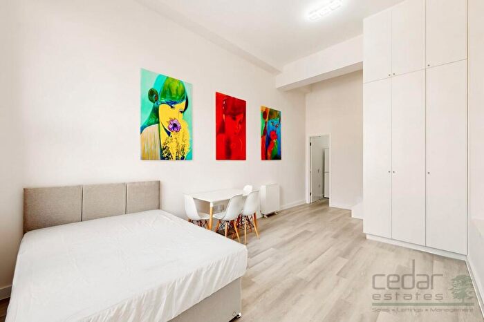 Flat To Rent In Buckley Road, Kilburn, NW6