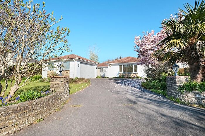 4 Bedroom Detached Bungalow For Sale In Tithe Barn Close, Aldwick Bay Estate, Aldwick, West Sussex, PO21
