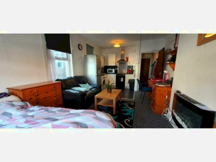 1 Bedroom Flat To Rent In Glynrhondda Street, Cathays, Cardiff, CF24