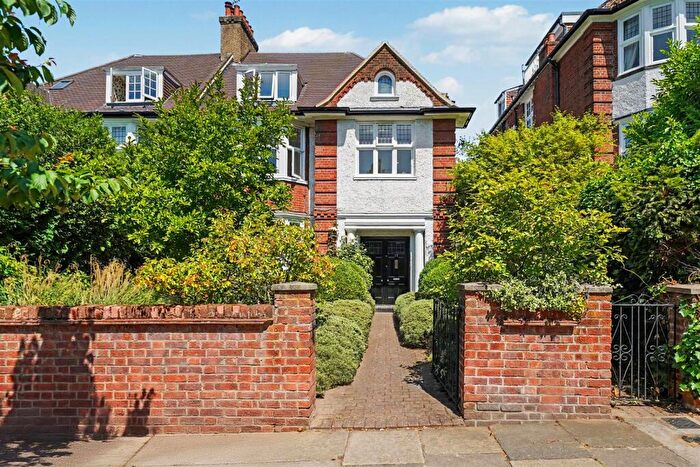 3 Bedroom Apartment To Rent In Hollycroft Avenue, Hampstead, London, NW3