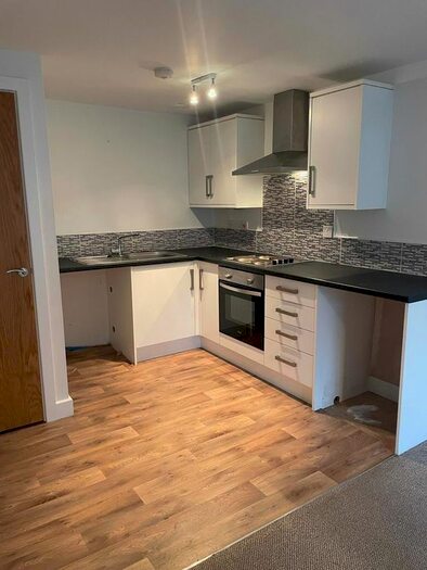 1 Bedroom Flat To Rent In Caldercliffe Road, Huddersfield, HD4