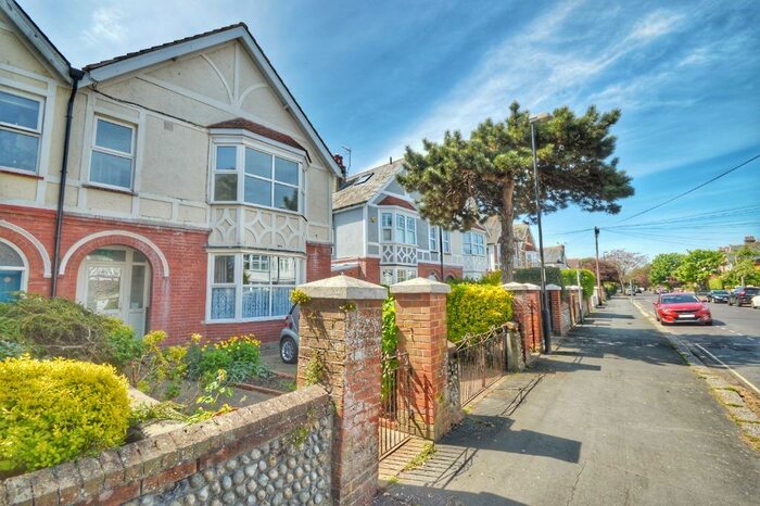 2 Bedroom Flat To Rent In Church Walk, Worthing, Worthing, BN11