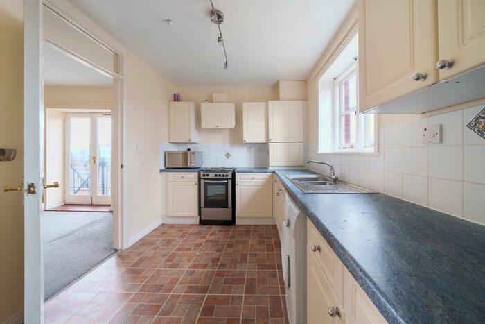 2 Bedroom Apartment To Rent In Marvels Lane, London, SE12