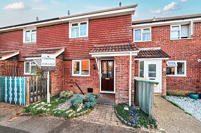2 Bedroom Terraced House For Sale In Barlow Close, Fareham, Hampshire, PO14