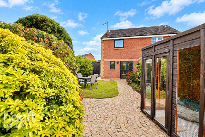 2 Bedroom Semi-Detached House For Sale In Betony Walk, Rushden, NN10