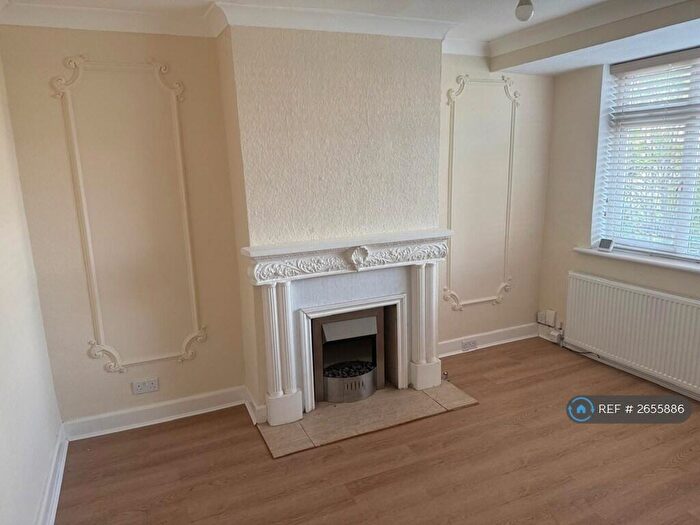 2 Bedroom Flat To Rent In Lansbury Road, Enfield, EN3