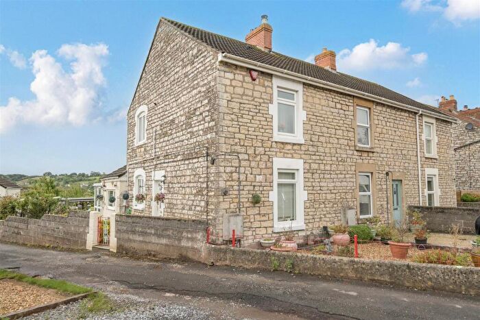 3 Bedroom End Of Terrace House For Sale In Thicket Mead, Midsomer Norton, Radstock, BA3