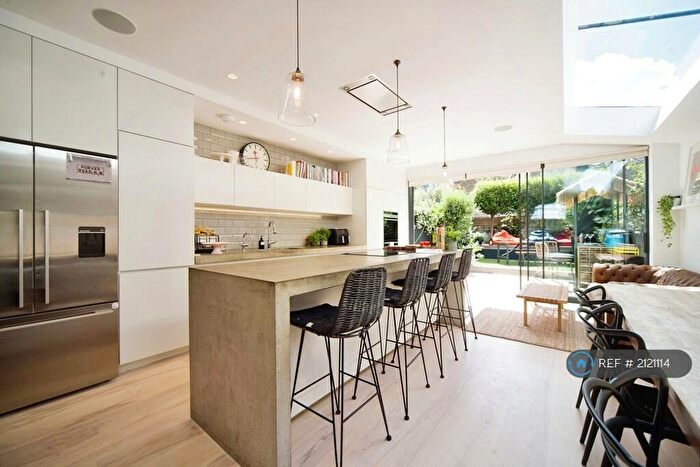 4 Bedroom Terraced House To Rent In Purves Road, London, NW10