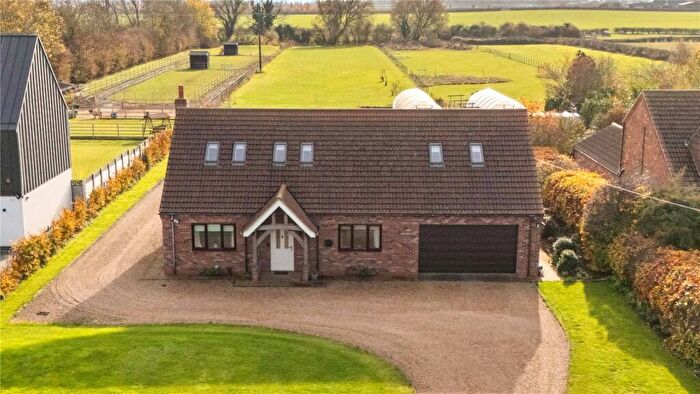 4 Bedroom Bungalow For Sale In Ings Road, Hibaldstow, North Lincolnshire, DN20