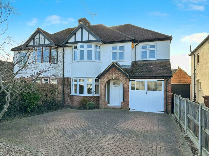 4 Bedroom Semi-Detached House To Rent In First Avenue, CM1