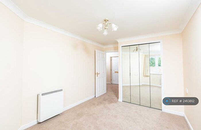 1 Bedroom Flat To Rent In Milward Court, Reading, RG2