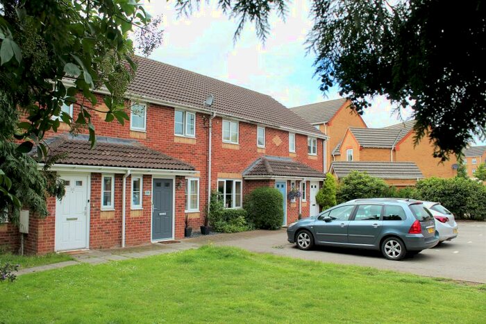 3 Bedroom House To Rent In Morning Star Road, Daventry, Northamptonshire, NN11