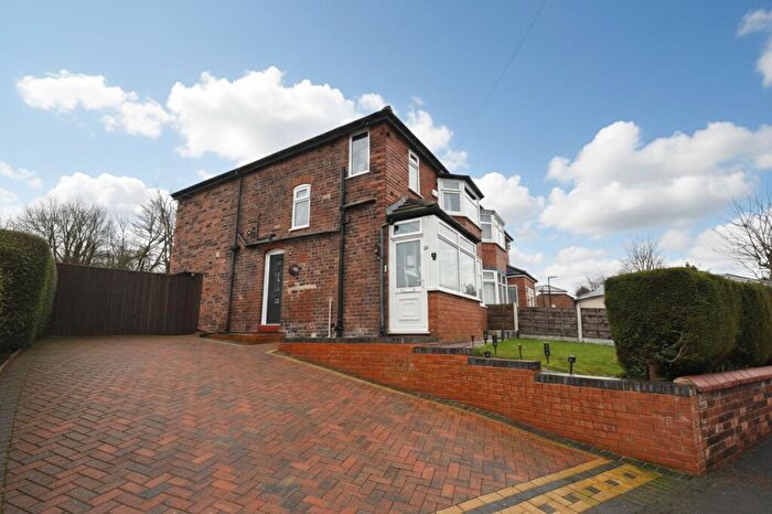 3 Bedroom Semi Detached House For Sale In Avondale Drive, Salford, M6