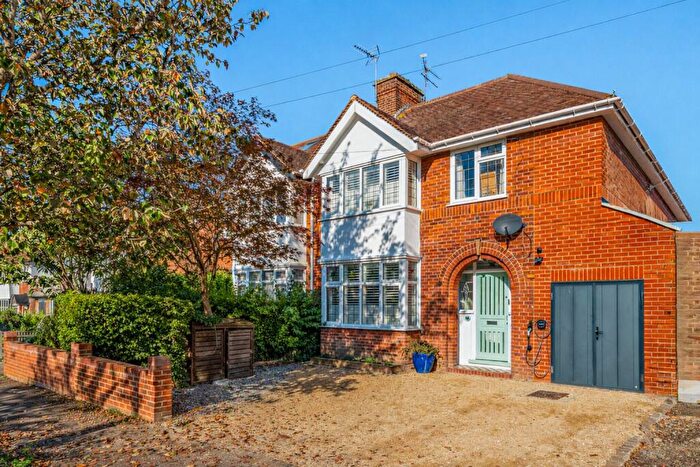 4 Bedroom House To Rent In Selwyn Crescent, Hatfield, Hertfordshire, AL10