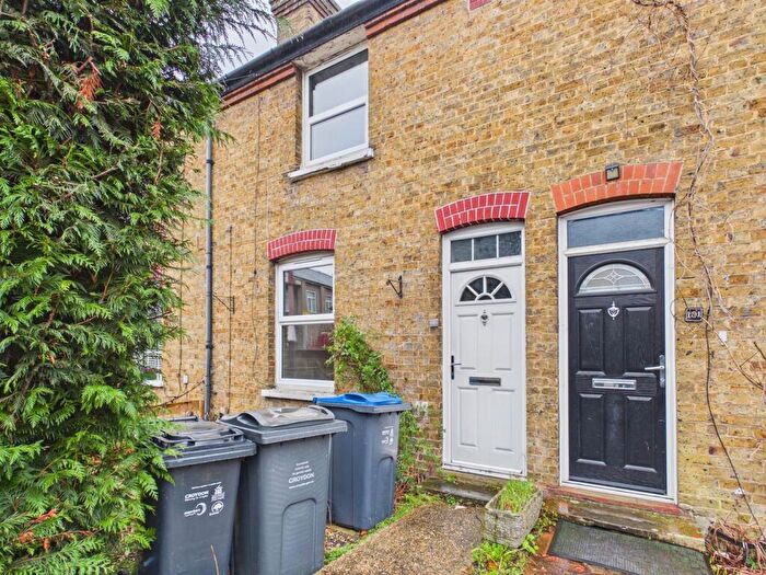 3 Bedroom Terraced House To Rent In Chipstead Valley Road, Coulsdon, CR5