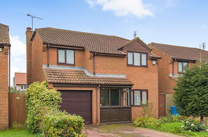 4 Bedroom Detached House For Sale In Frognal Gardens, Teynham, Sittingbourne, Kent, ME9