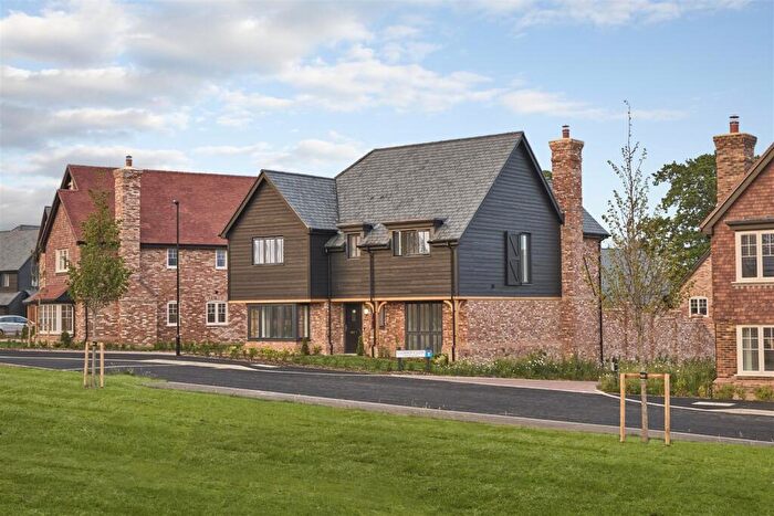 4 Bedroom Detached House For Sale In Canon Road, Arundel, BN18