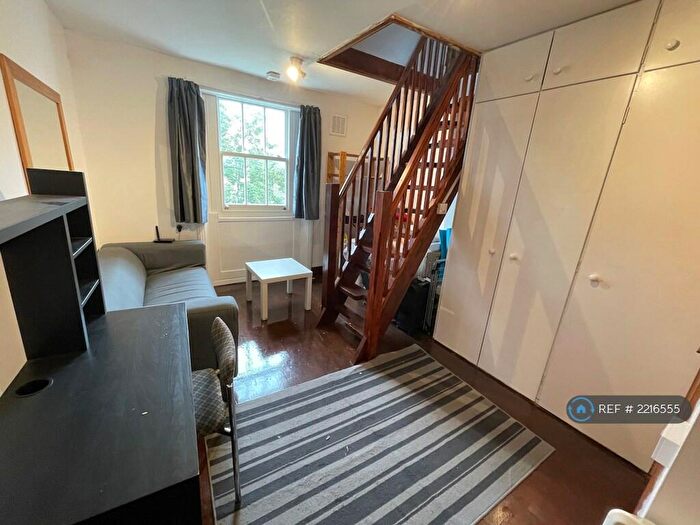 1 Bedroom Flat To Rent In Harrington Square, London, NW1