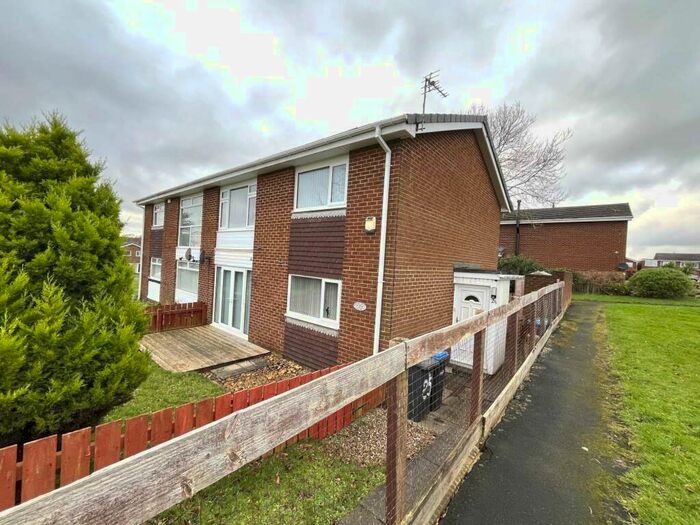 2 Bedroom Apartment To Rent In Barford Drive, Chester Le Street, DH2