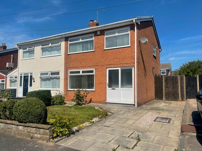 3 Bedroom Semi-Detached House To Rent In Sudell Avenue, Maghull, Liverpool, L31