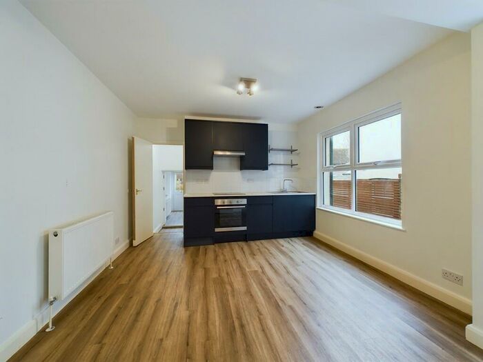 2 Bedroom Flat To Rent In Freshfield Road, Brighton, BN2