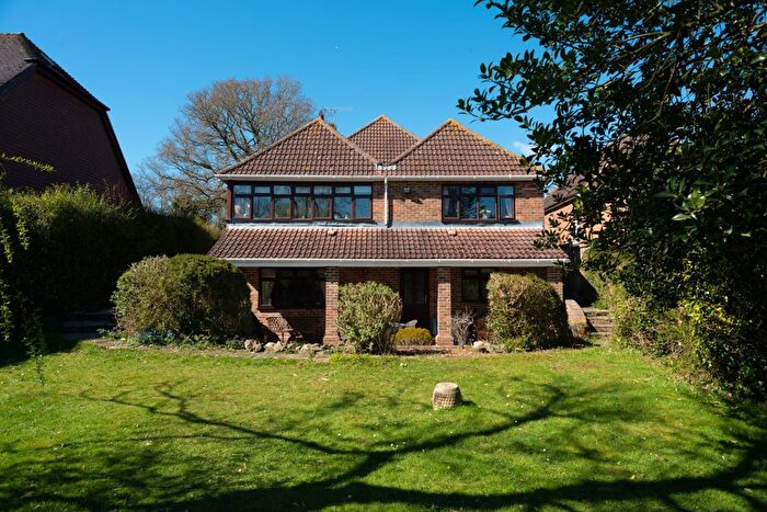 4 Bedroom Detached House For Sale In Pilgrims Lane, Chilham, CT4