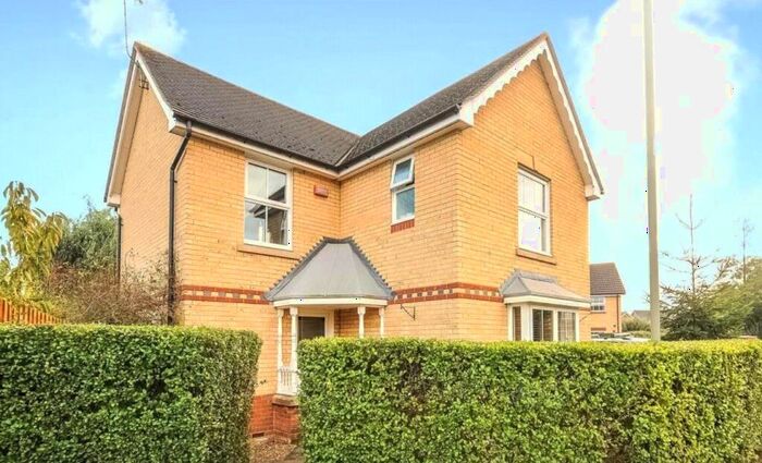 3 Bedroom Detached House To Rent In Monks Lode, Didcot, Oxfordshire, OX11