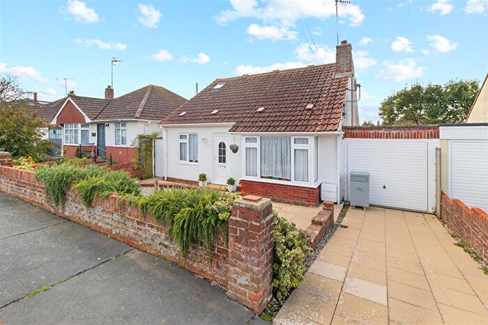 3 Bedroom Semi-Detached Bungalow For Sale In Chyngton Gardens, Seaford, BN25