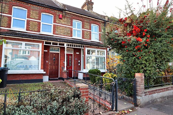 3 Bedroom Terraced House For Sale In Cross Lane East, Gravesend, Kent, DA12