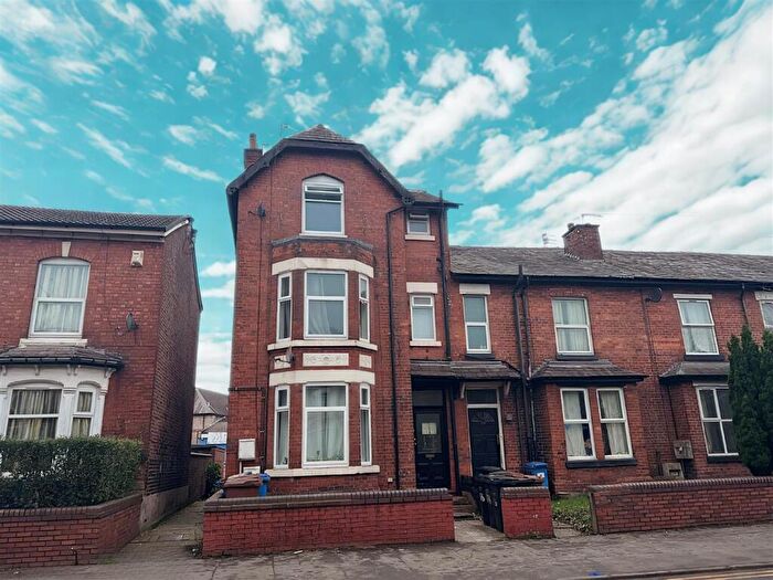 1 Bedroom Apartment To Rent In Shaw Heath, Stockport, SK2