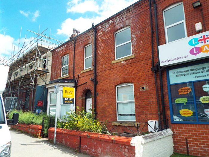 3 Bedroom House To Rent In Woodsley Road, Leeds, LS3