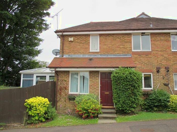 1 Bedroom Terraced House To Rent In Black Eagle Close, Westerham TN16