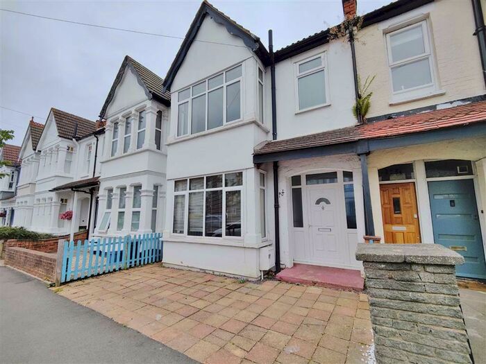 3 Bedroom Terraced House To Rent In Leigham Court Drive, Leigh On Sea, Essex, SS9