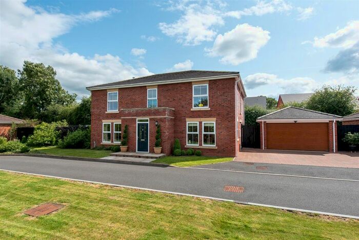 5 Bedroom Detached House For Sale In Cherry Blossom Close, Hanley Swan, Worcester, WR8