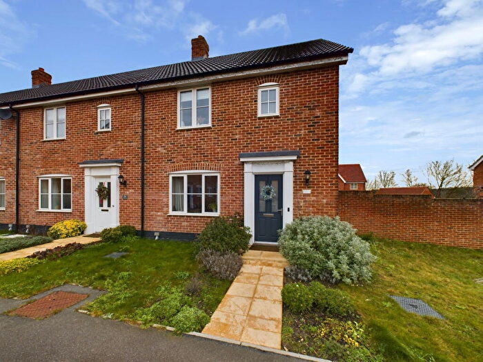 3 Bedroom End Of Terrace House For Sale In Thacker Close, Ipswich, Suffolk, IP8