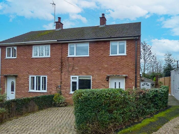 3 Bedroom Semi Detached House For Sale In Heathlands Close, Malvern, Worcestershire, WR14