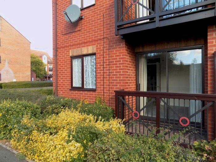 1 Bedroom Flat To Rent In Peter James Court, Stafford, ST16