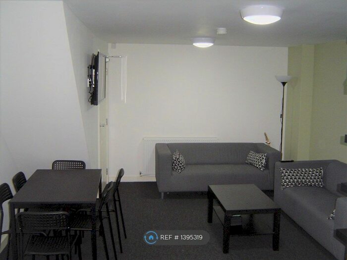 6 Bedroom Terraced House To Rent In Albany Road, Kensington, Liverpool, L7