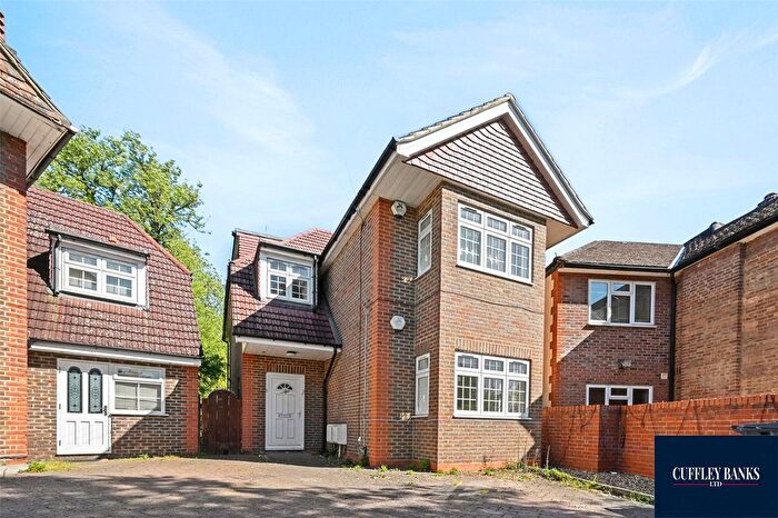 1 Bedroom Maisonette To Rent In Sunley Gardens, Perivale, Middlesex, UB6