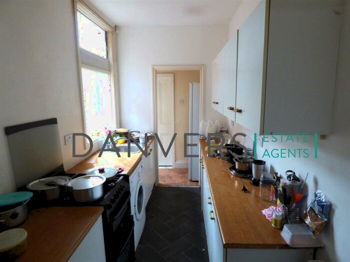 4 Bedroom Terraced House To Rent In Clarendon Park Road, Leicester, LE2