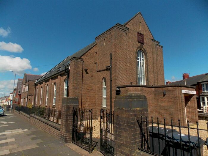 2 Bedroom Flat To Rent In Currock Road, Carlisle, CA2