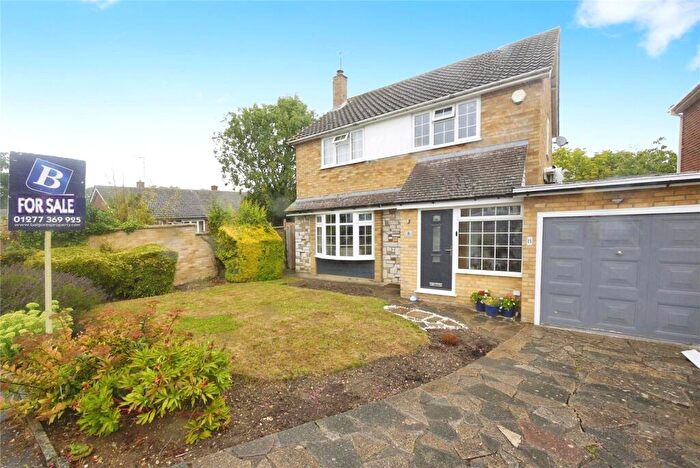 3 Bedroom Detached House For Sale In Woodland Way, Ongar, Essex, CM5