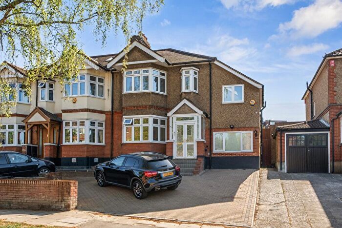 4 Bedroom Semi-Detached House For Sale In Clay Hill, Enfield, EN2