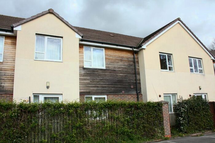 1 Bedroom Flat To Rent In Cordons Close, Chalfont St Peter, SL9