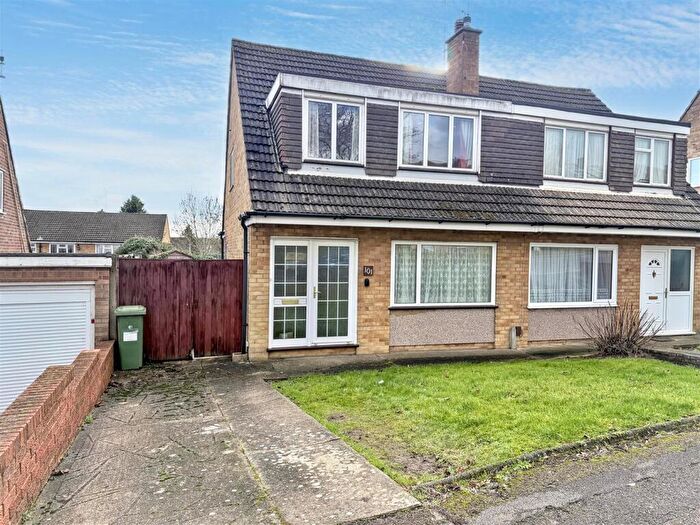 3 Bedroom House For Sale In Cottingham Grove, Bletchley, Milton Keynes, MK3