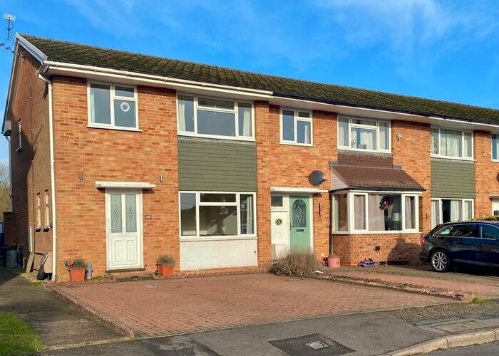 3 Bedroom Semi-Detached House For Sale In Ash Road, Westerham TN16