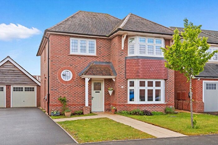 3 Bedroom Detached House For Sale In Goldcrest Way, Droitwich, Worcestershire., WR9