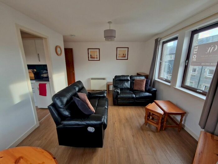 2 Bedroom Flat To Rent In Cherrybank Gardens, City Centre, Aberdeen, AB11