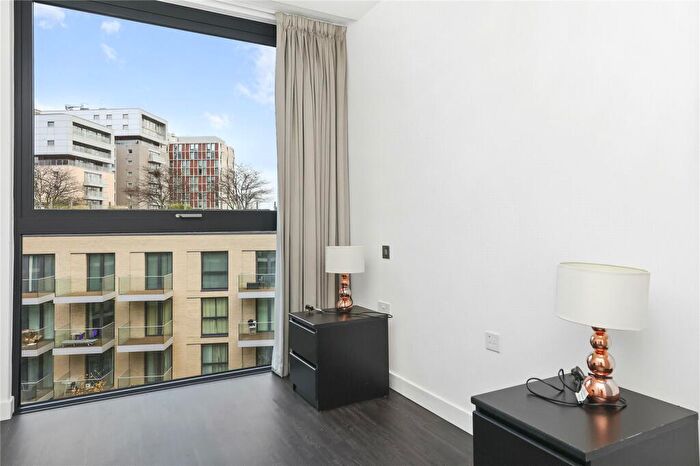 2 Bedroom Apartment To Rent In Goodman's Fields, Aldgate, London, E1